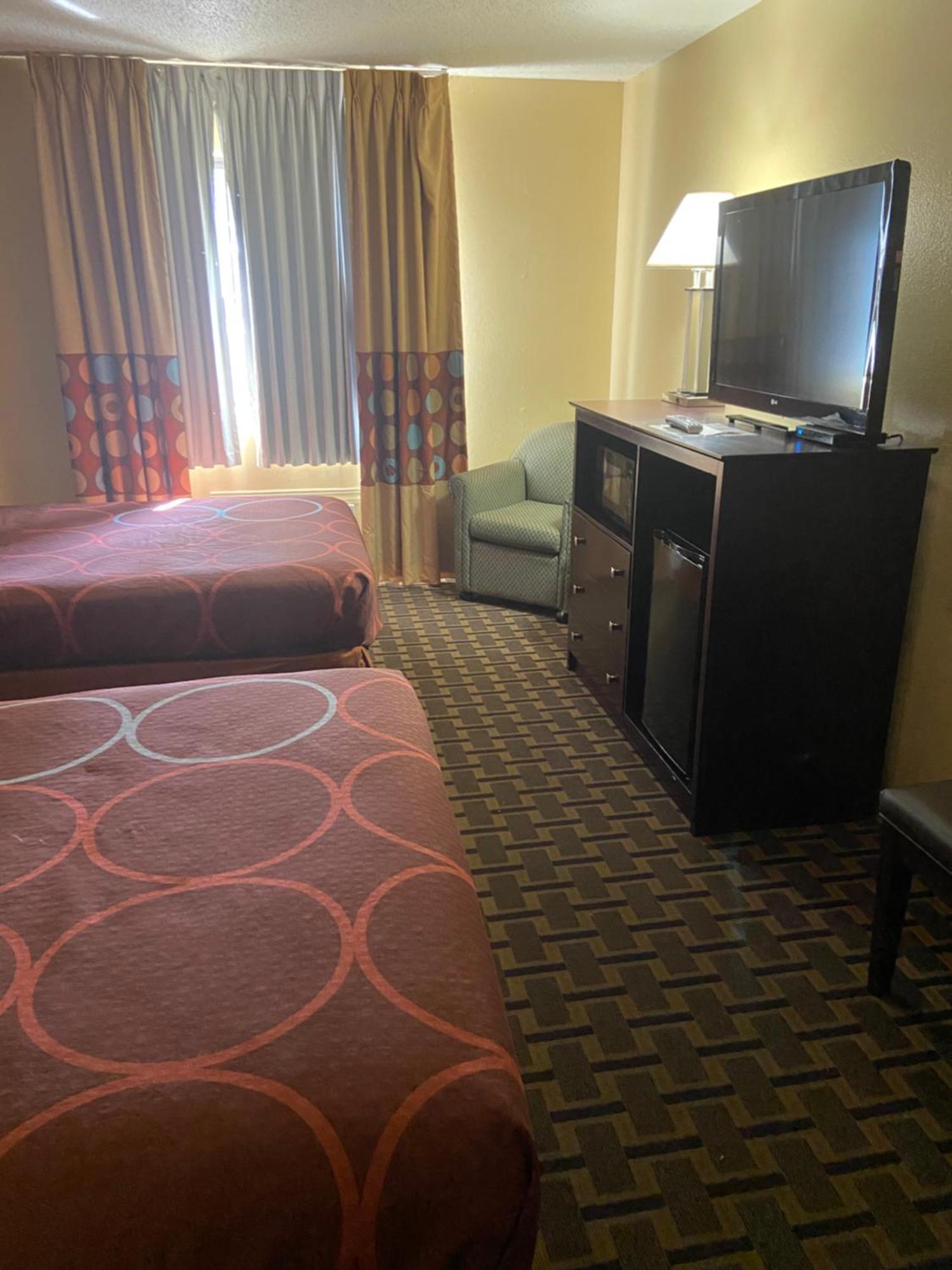 Super 8 By Wyndham Lebanon Hotel Buitenkant foto