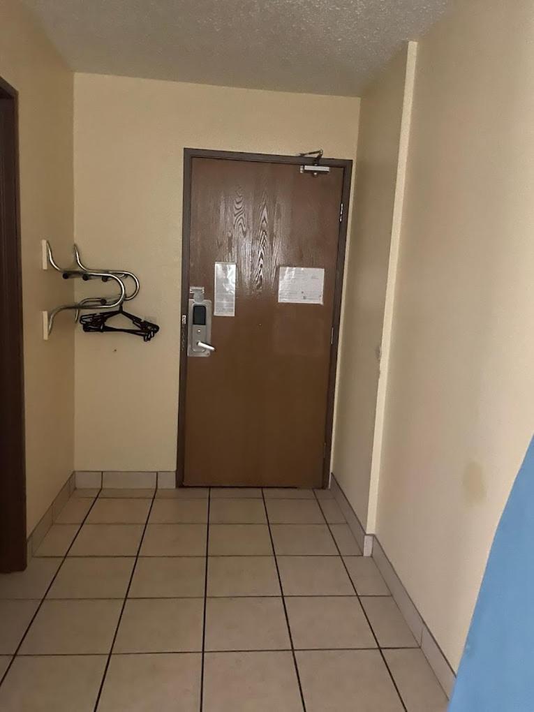 Super 8 By Wyndham Lebanon Hotel Buitenkant foto
